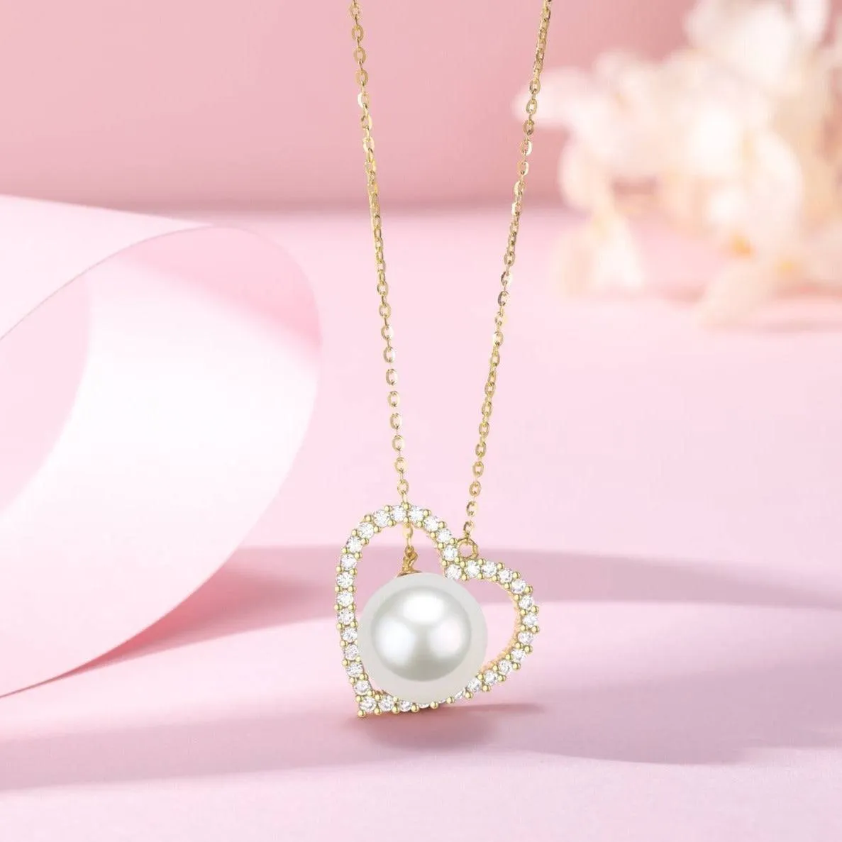 10-11mm Freshwater Pearl CZ Heart Pendant Necklace