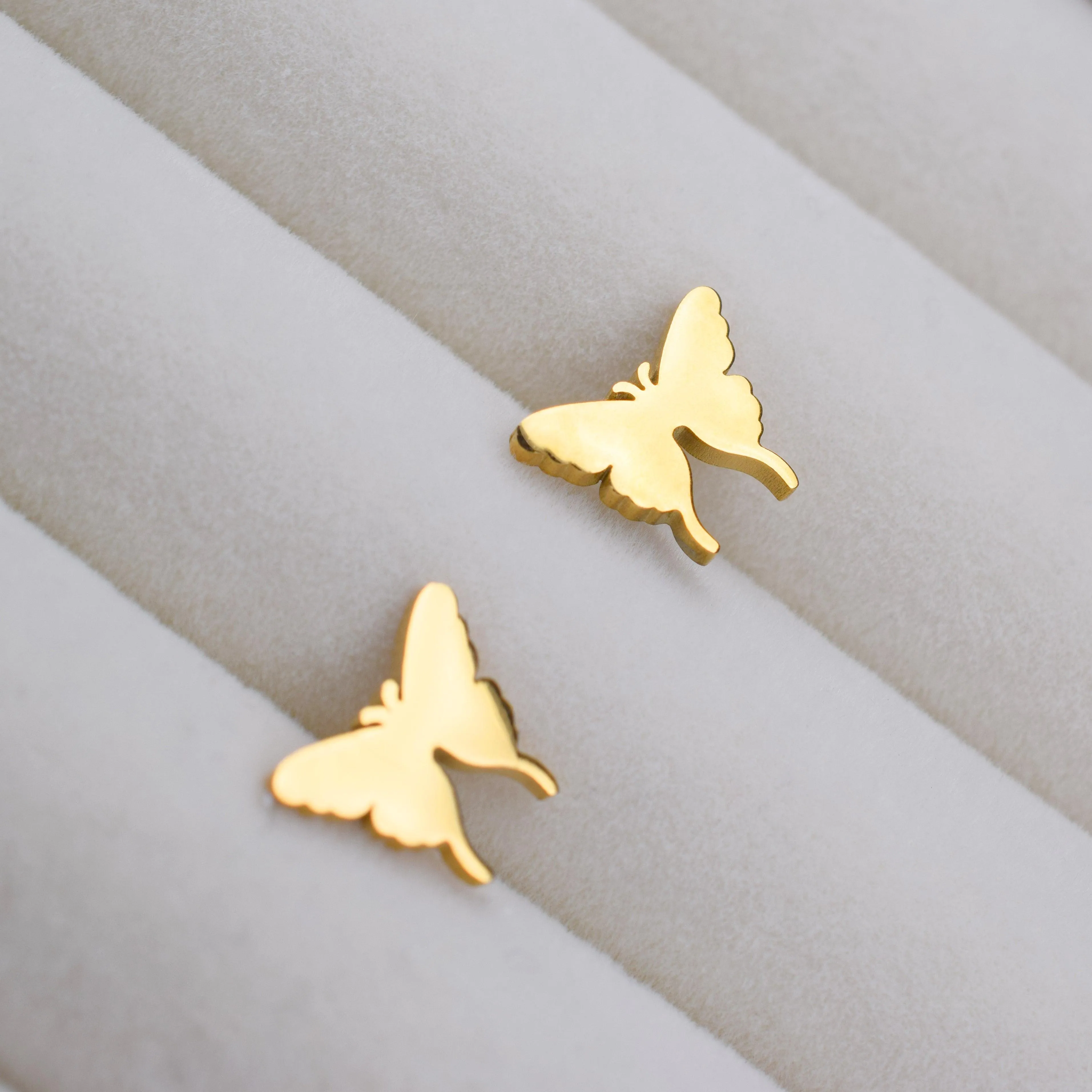 BUTTERFLY STUD CLIP-ON EARRINGS IN GOLD