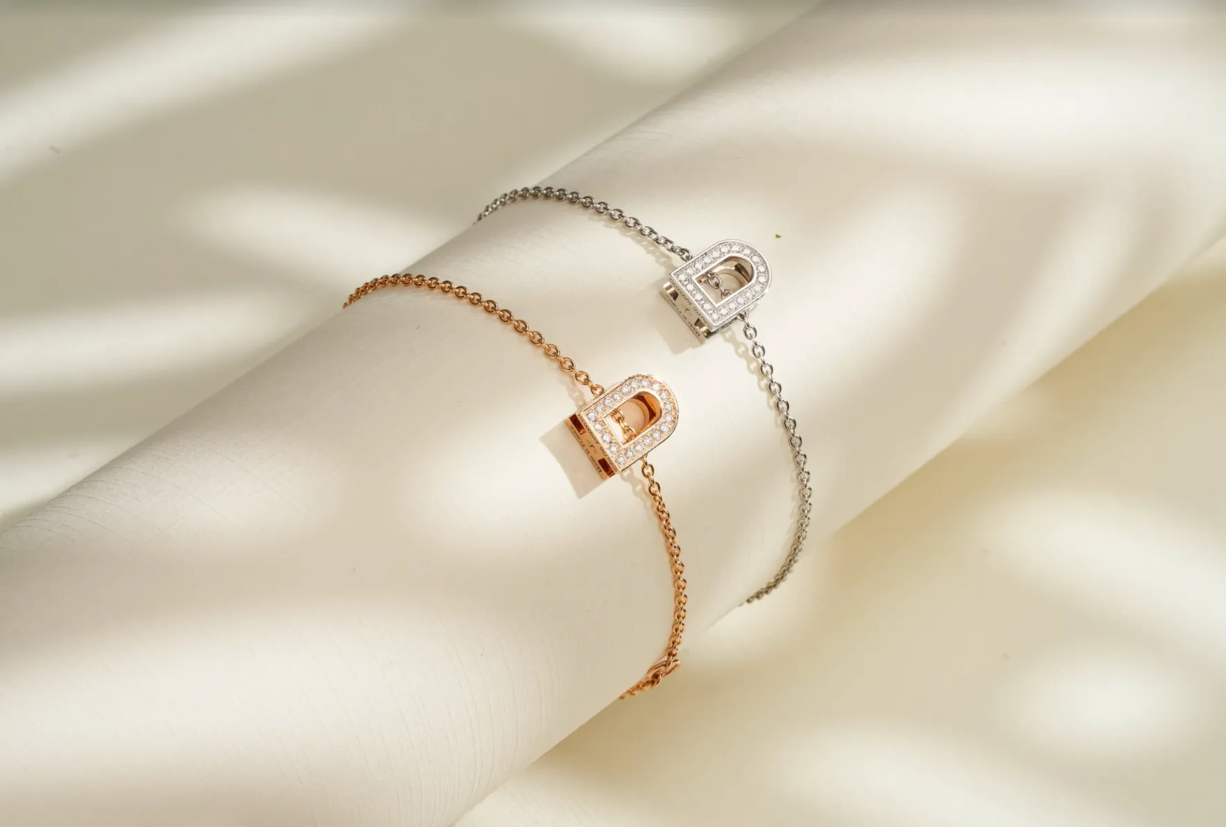 L'Arc Voyage Charm PM Chain Bracelet, 18k Rose Gold with Galerie Diamonds