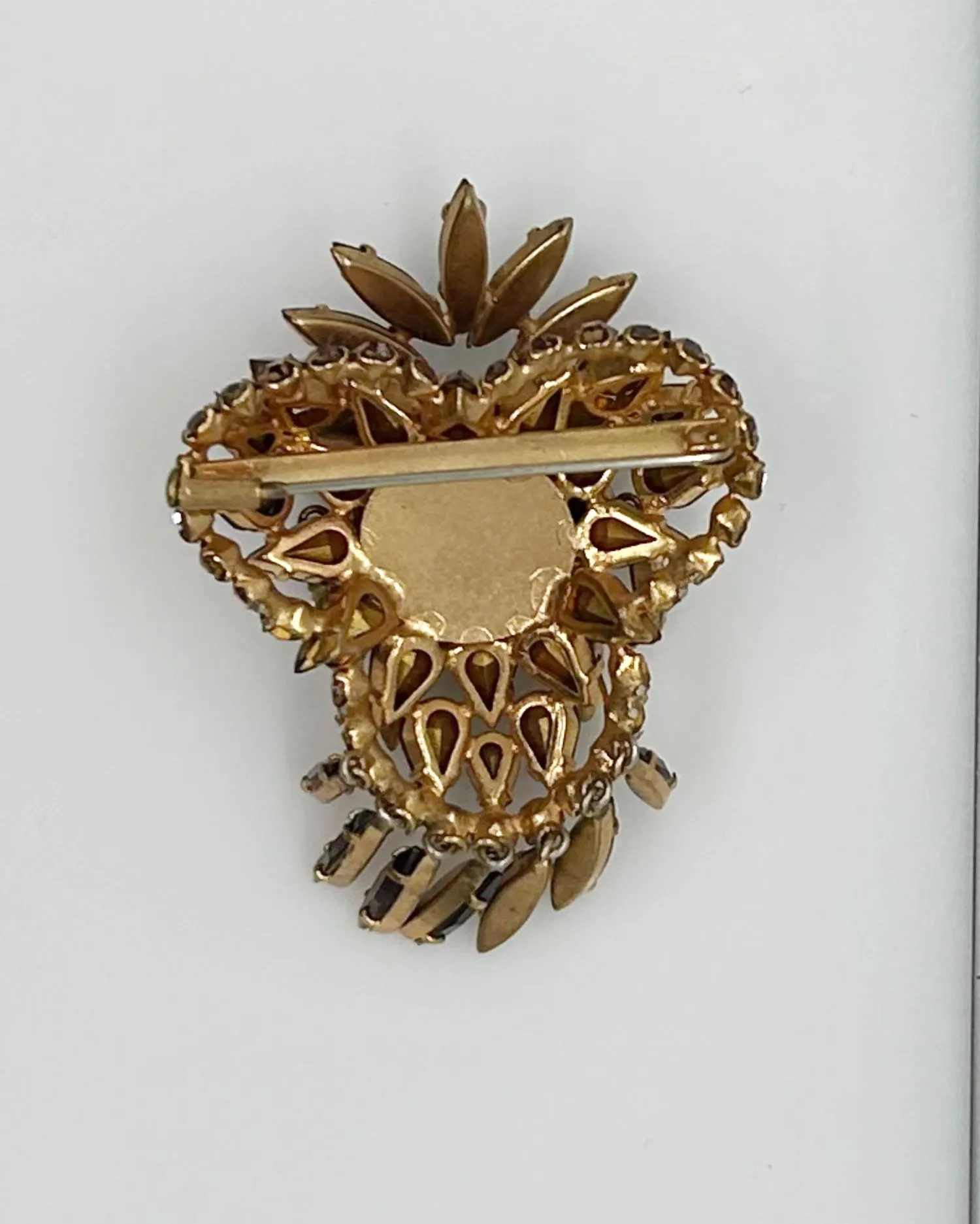 Showstopping Vintage Brooch with Golden Amber Stones