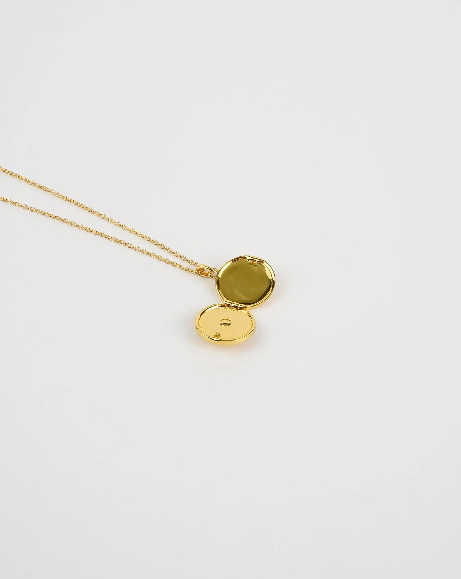 Sun Shell Pearl Locket Necklace