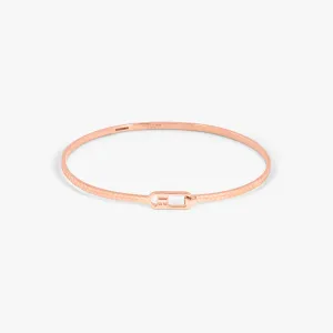 T-bangle in hammered 18k rose gold