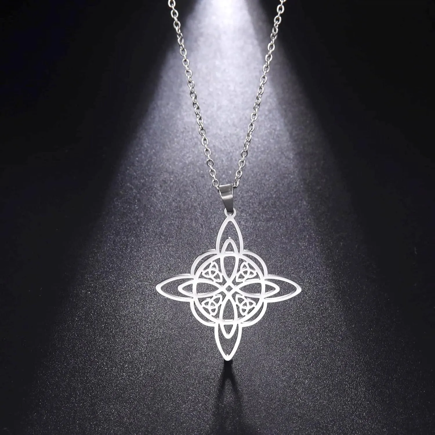 Witches Knot Necklace for Women Men Celtic Knot Witchcraft Pendant Geometric Protection Amulet Magic Wiccan Pagan jewelry