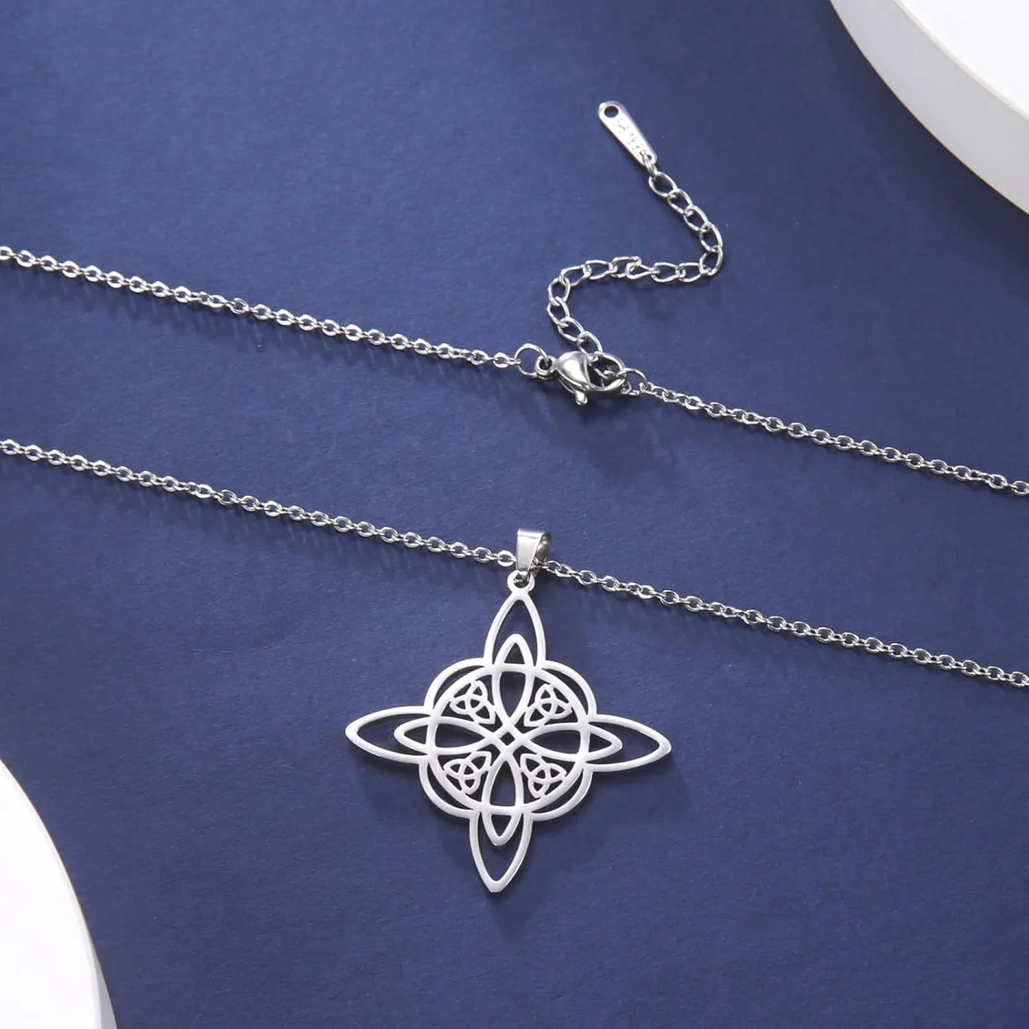Witches Knot Necklace for Women Men Celtic Knot Witchcraft Pendant Geometric Protection Amulet Magic Wiccan Pagan jewelry